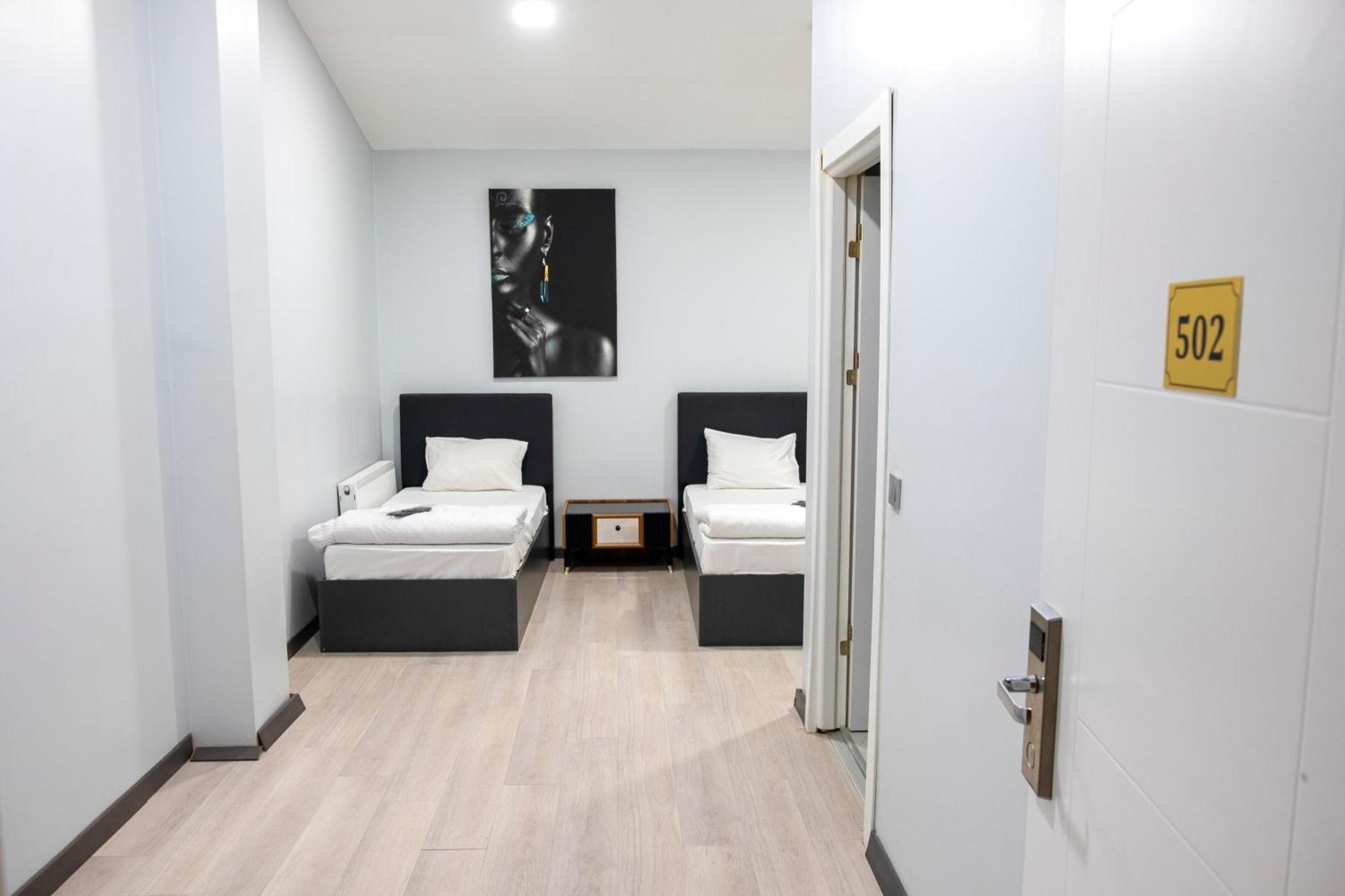 Zoom Hotel Istanbul Exterior photo